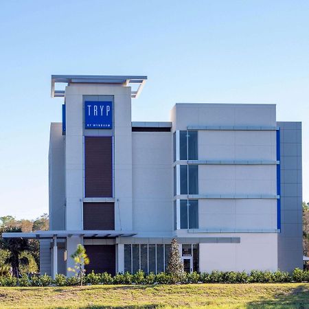 Tryp By Wyndham Orlando Hotel Williamsburg Exterior foto