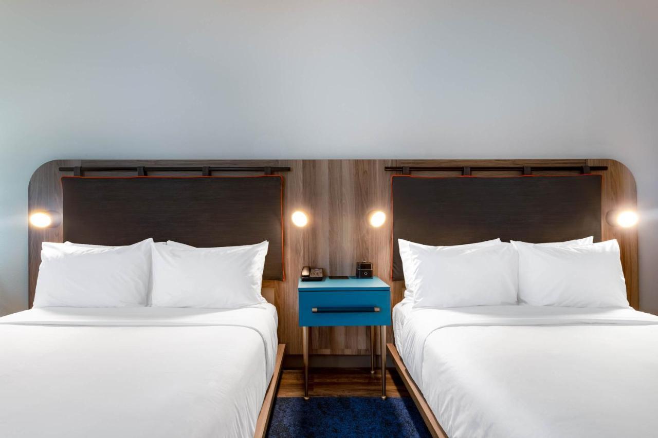 Tryp By Wyndham Orlando Hotel Williamsburg Exterior foto