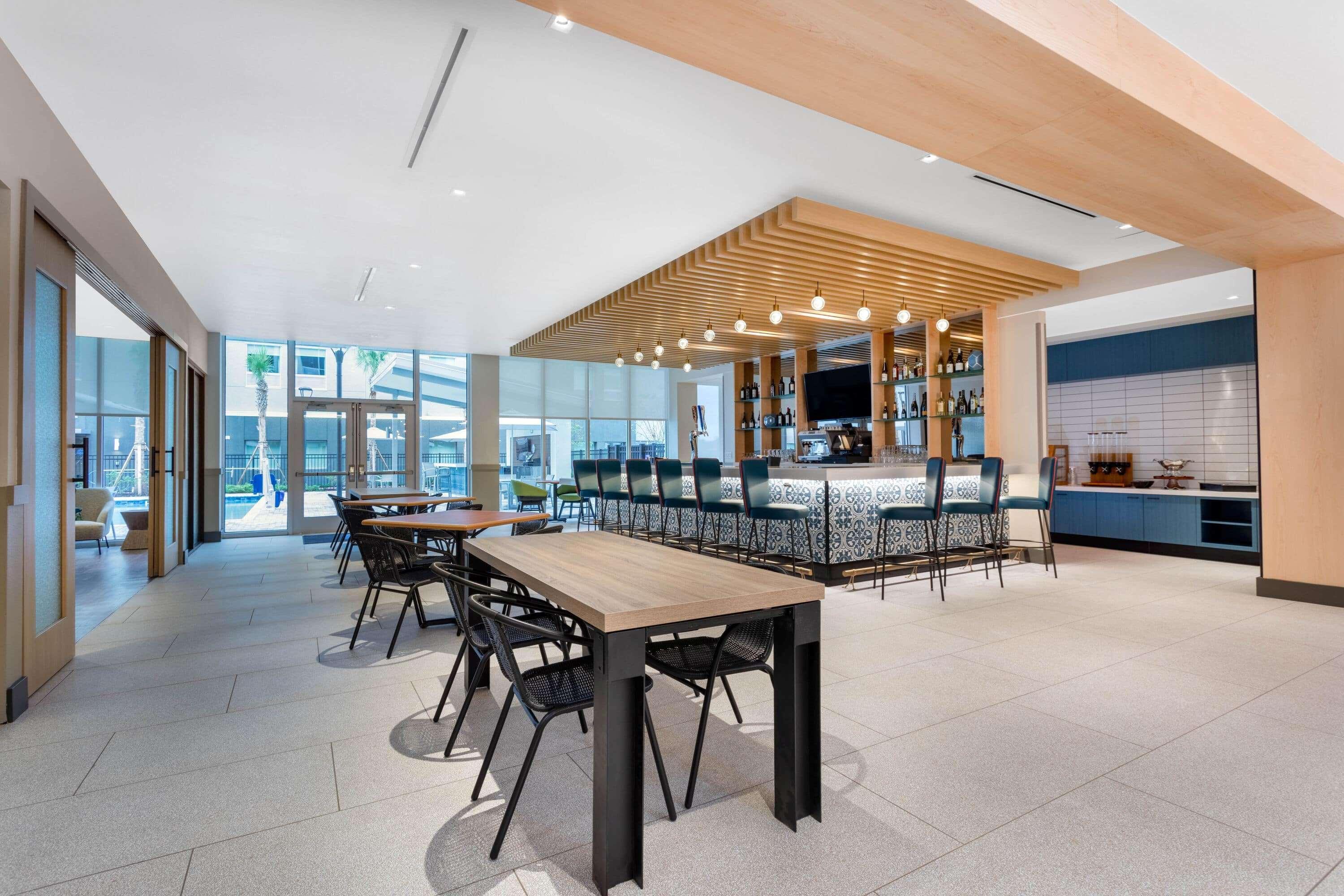 Tryp By Wyndham Orlando Hotel Williamsburg Exterior foto